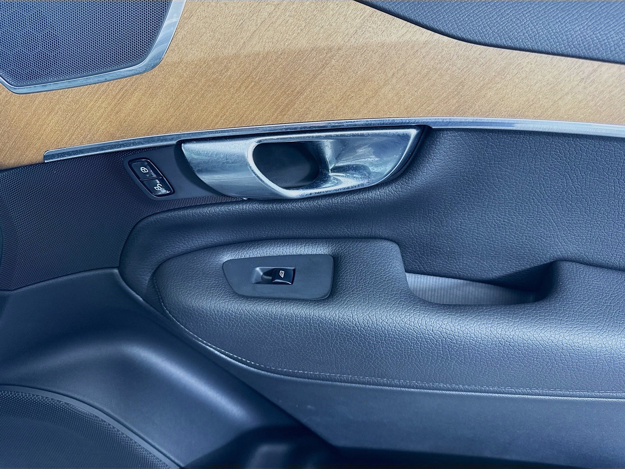 Used 2022 Volvo XC90 T8 Inscription Expression image 31