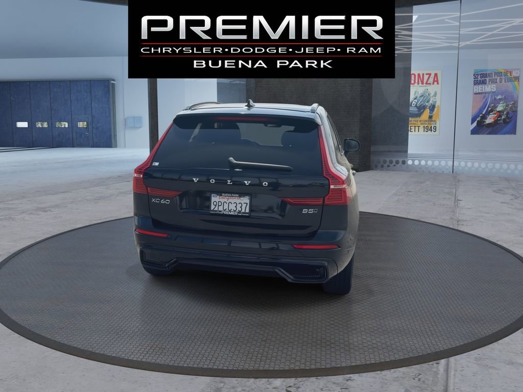 Used 2025 Volvo XC60 B5 Plus image 7