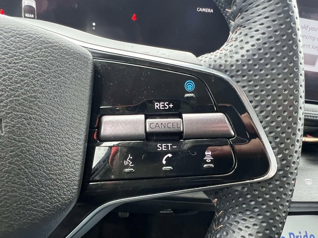 Used 2024 Nissan Ariya FWD image 23