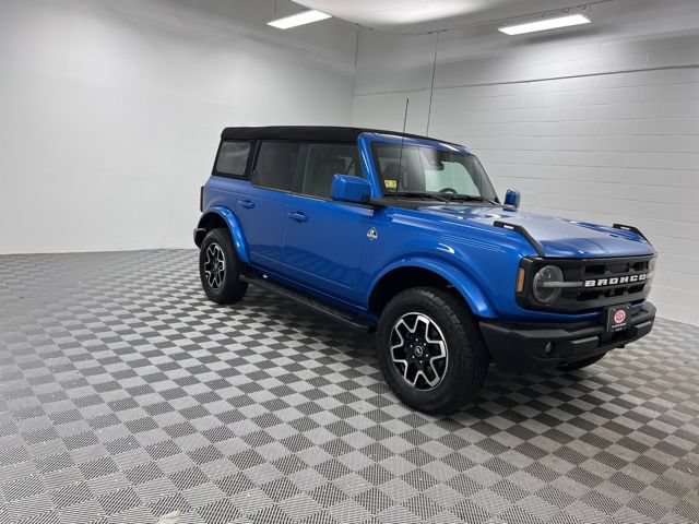 Used 2024 Ford Bronco Outer Banks AWD/4WD image 1