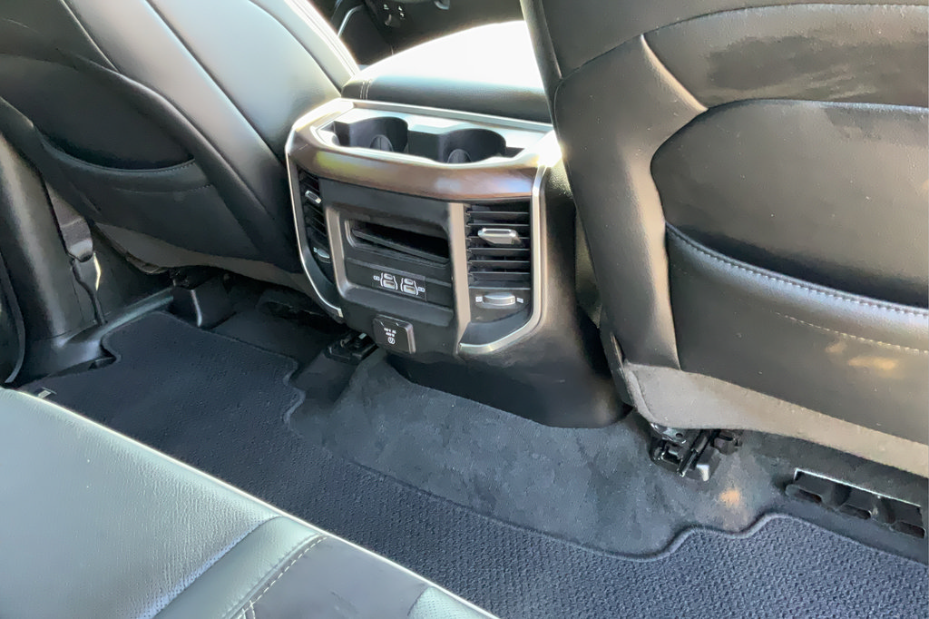 Used 2022 RAM 1500 Laramie AWD/4WD image 22