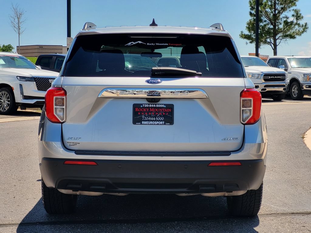 Used 2023 Ford Explorer XLT AWD/4WD image 5