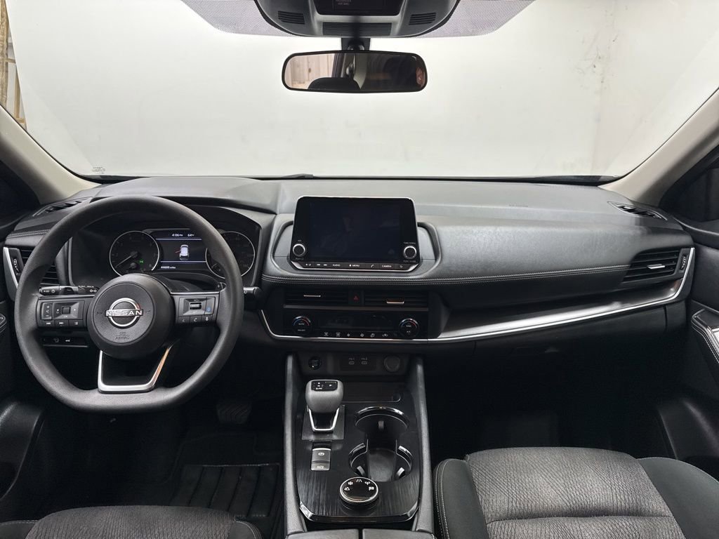 Used 2024 Nissan Rogue SV image 18