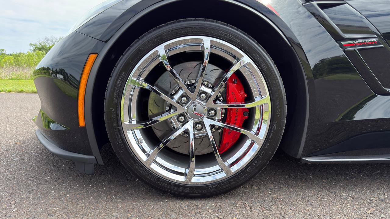 Used 2019 Chevrolet Corvette Grand Sport RWD image 70