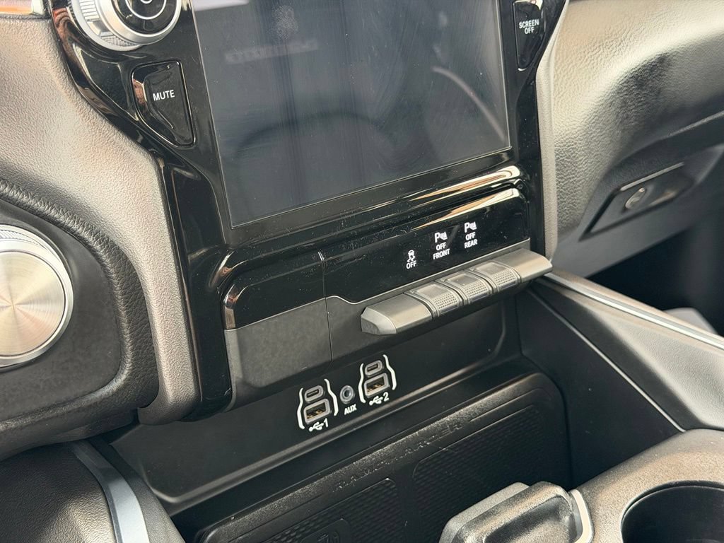 Used 2025 RAM 1500 Laramie w/ Sport Appearance Package AWD/4WD image 24