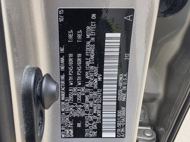 Used 2015 Toyota Highlander XLE AWD/4WD image 22