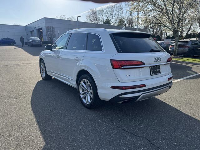 Certified 2025 Audi Q7 2.0T Premium AWD/4WD image 7