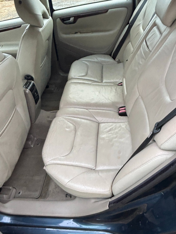 Used 2007 Volvo V70 2.4 image 19