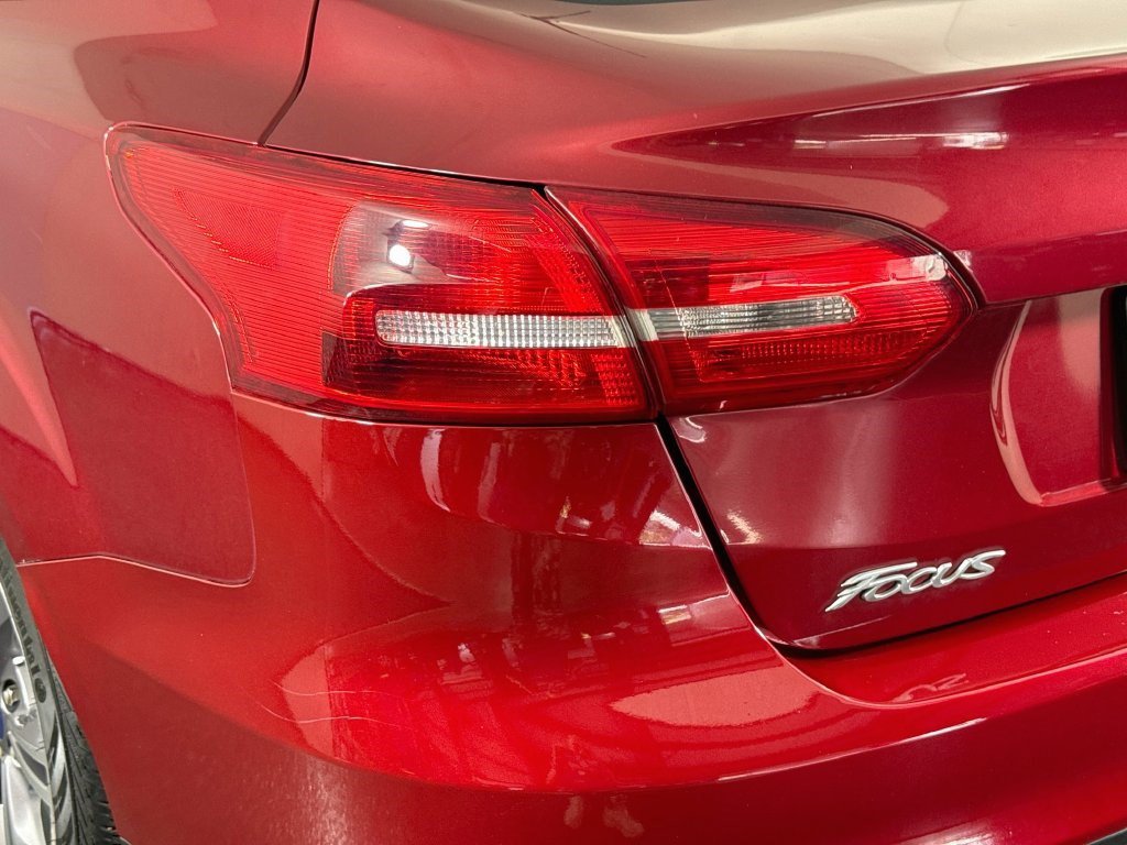 Used 2017 Ford Focus SE FWD image 34