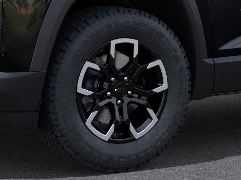 New 2026 Chevrolet Equinox ACTIV FWD image 9