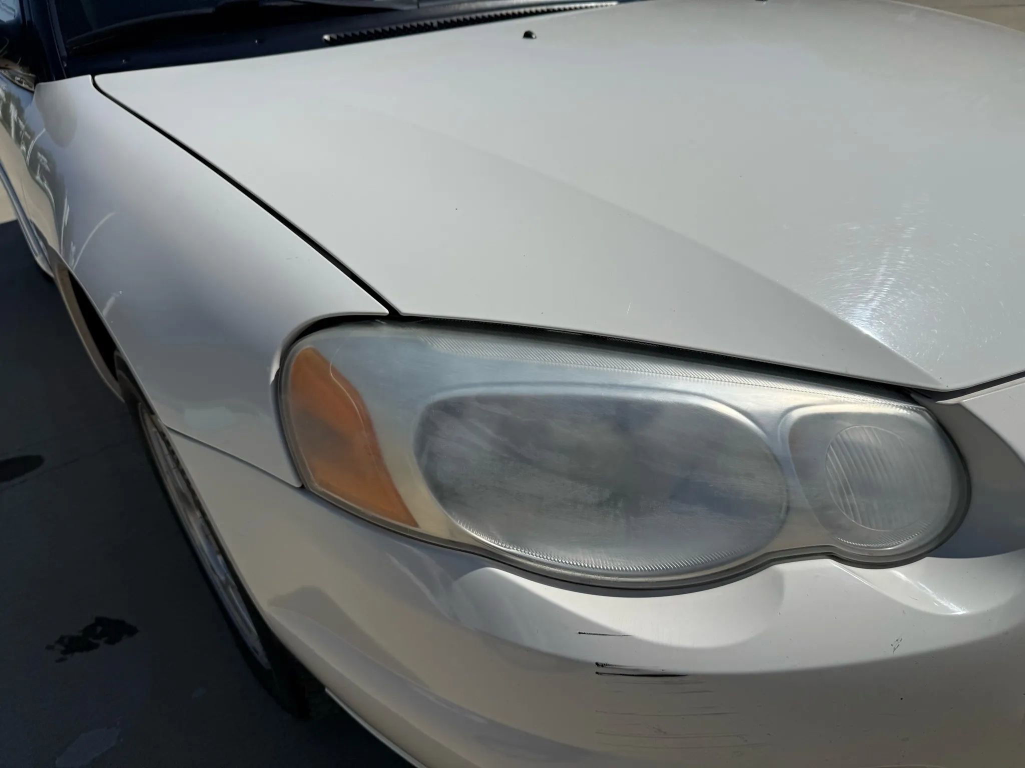 Used 2004 Chrysler Sebring GTC image 4