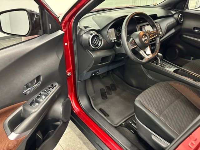 Used 2022 Nissan Kicks SR image 11