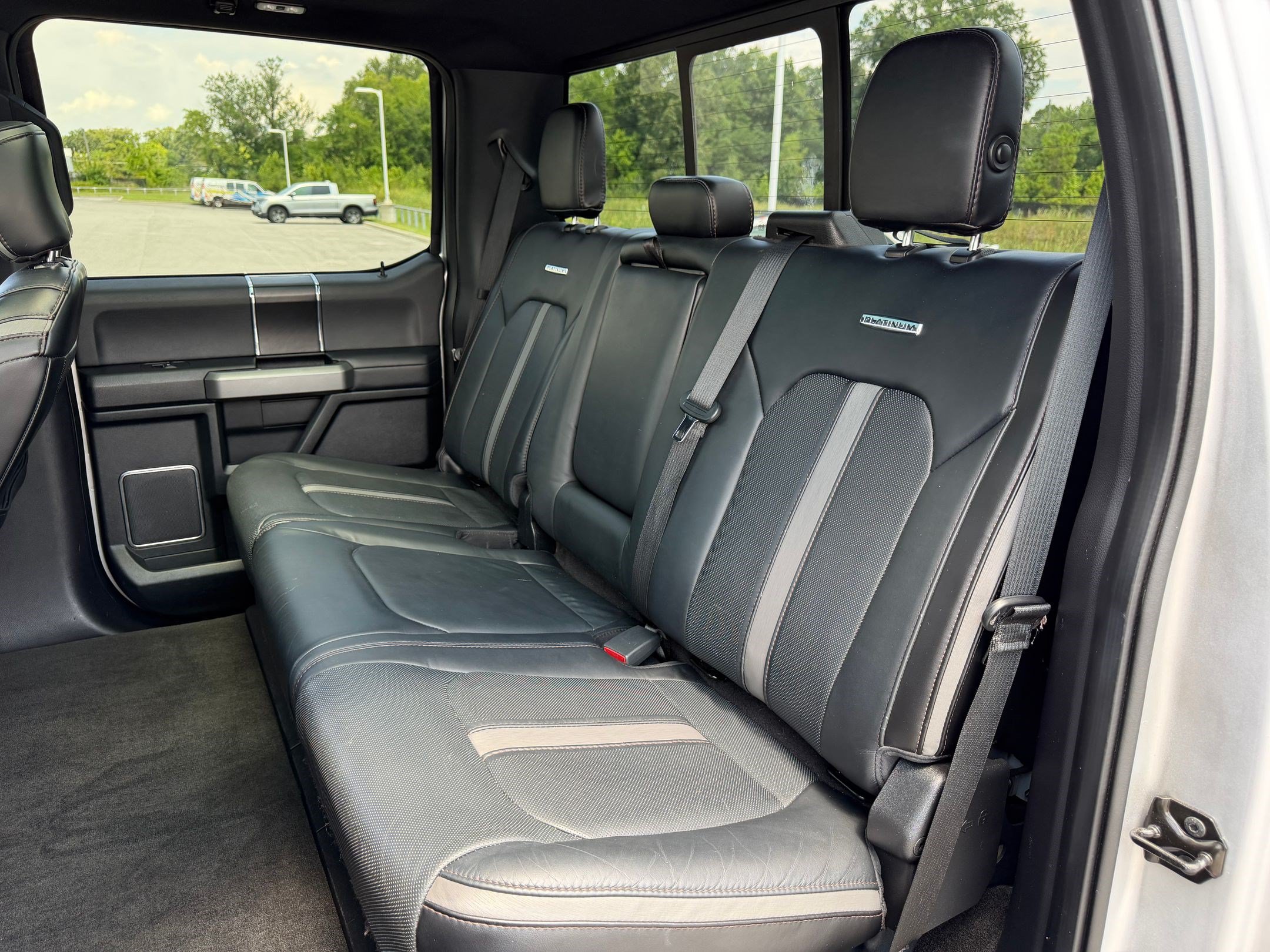 Used 2018 Ford F250 Platinum w/ Platinum Ultimate Package AWD/4WD image 19
