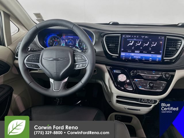 Used 2024 Chrysler Pacifica Touring-L AWD/4WD image 24