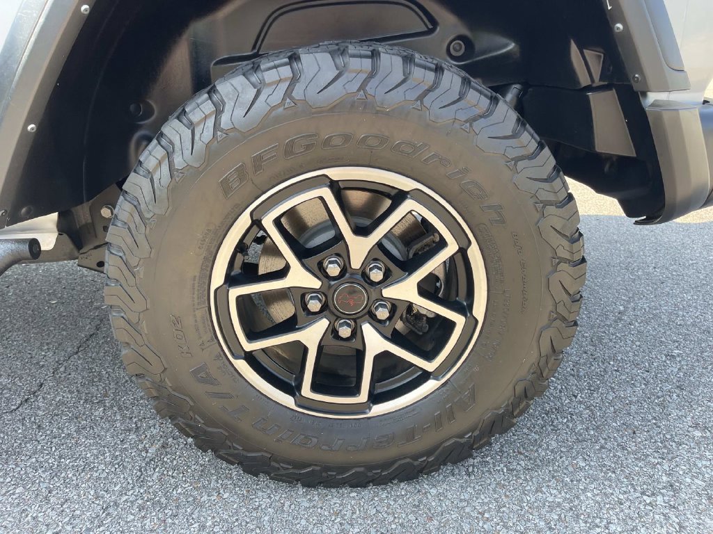 Used 2024 Jeep Wrangler Unlimited Rubicon AWD/4WD image 12