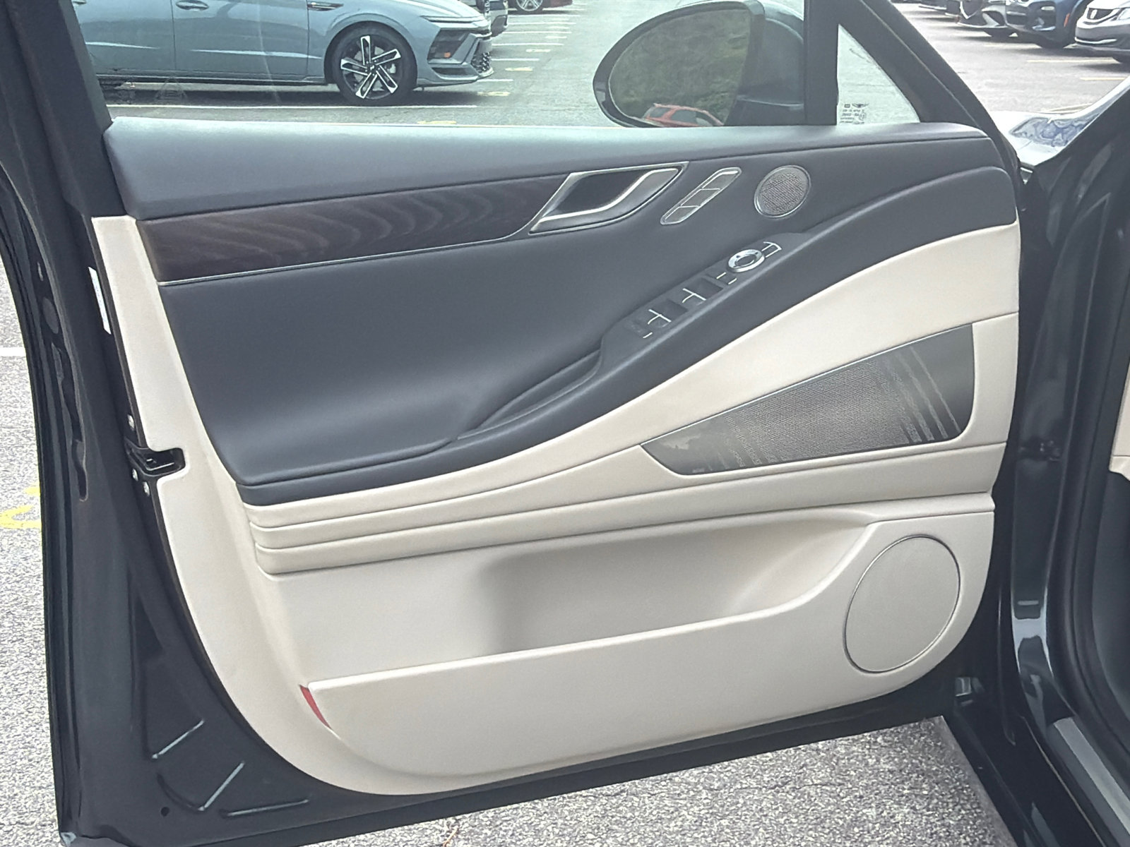 Used 2023 Genesis G80 2.5T w/ Advanced Package image 10