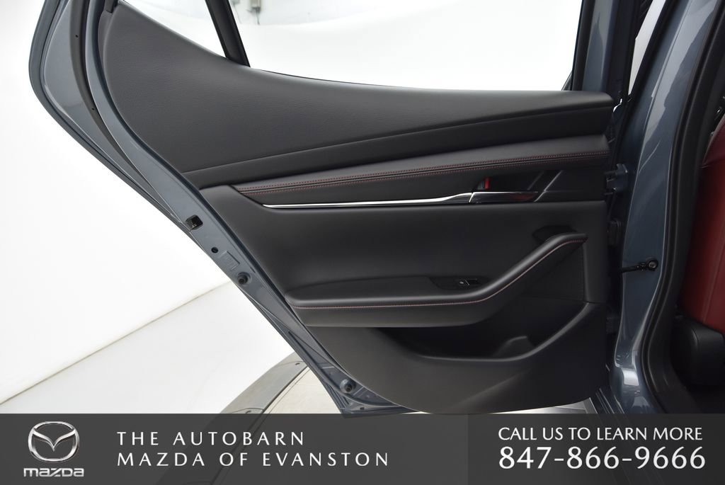New 2026 MAZDA MAZDA3 Carbon image 32