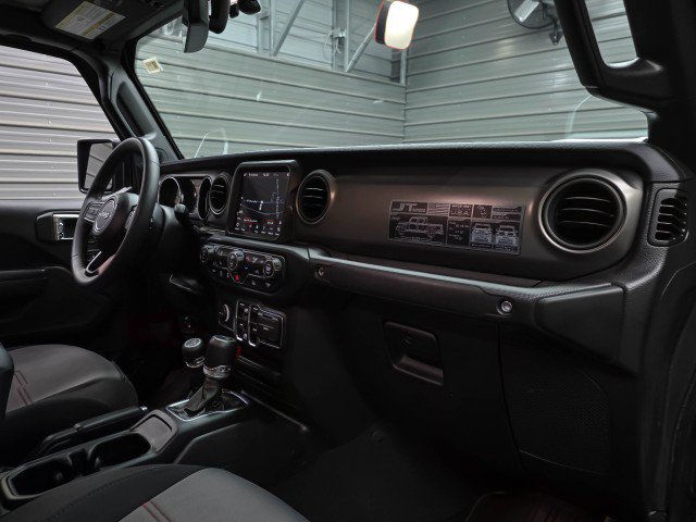 Used 2023 Jeep Gladiator Sport AWD/4WD image 15
