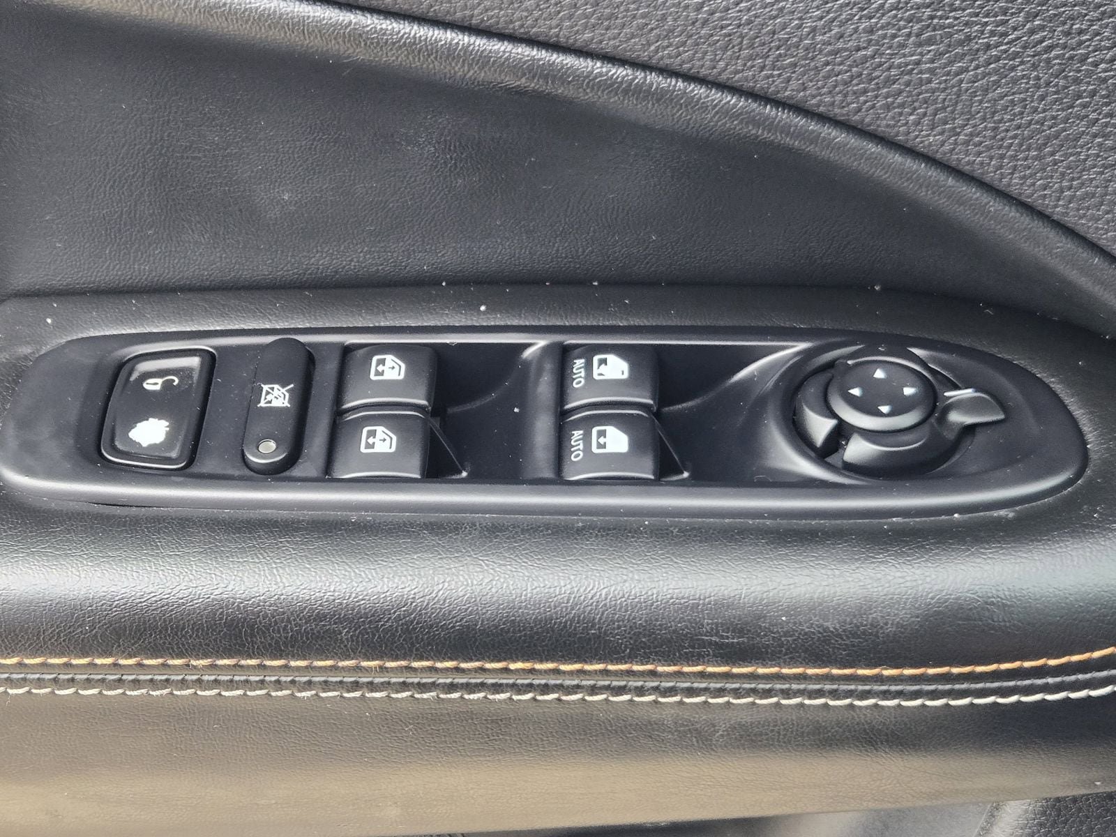 Used 2019 Jeep Compass Latitude w/ Popular Equipment Group image 29