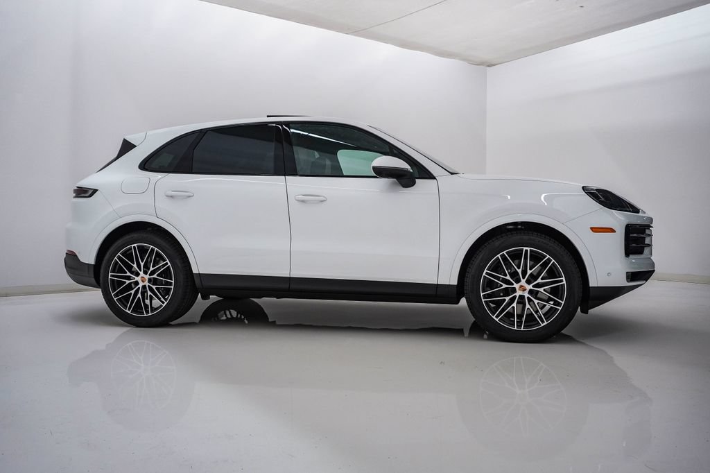 New 2026 Porsche Cayenne AWD/4WD image 9