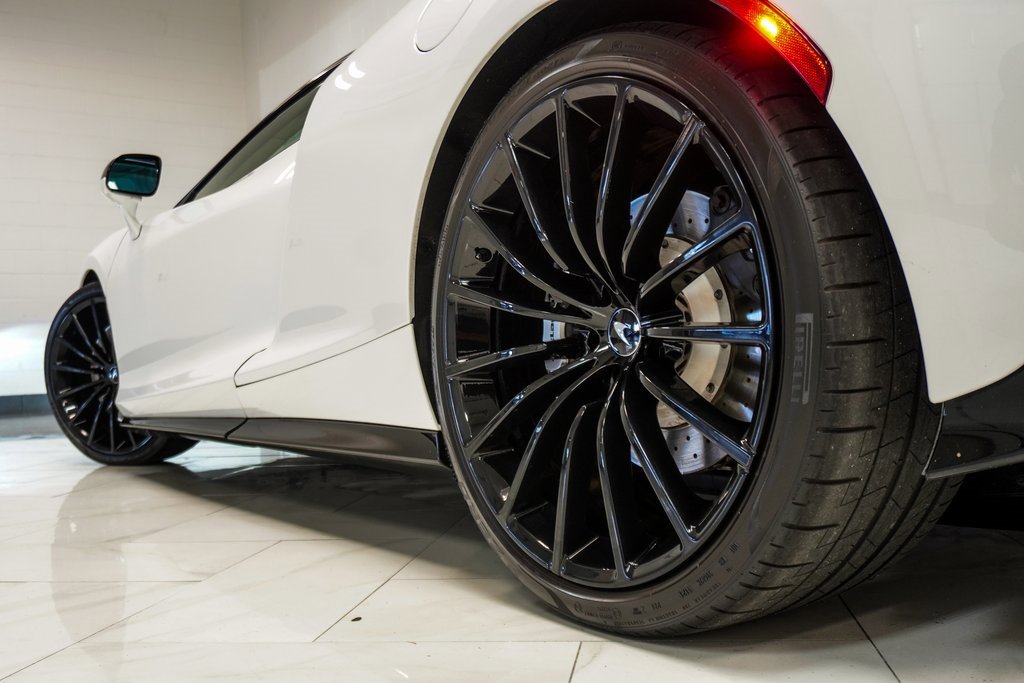 Used 2021 McLaren GT image 35