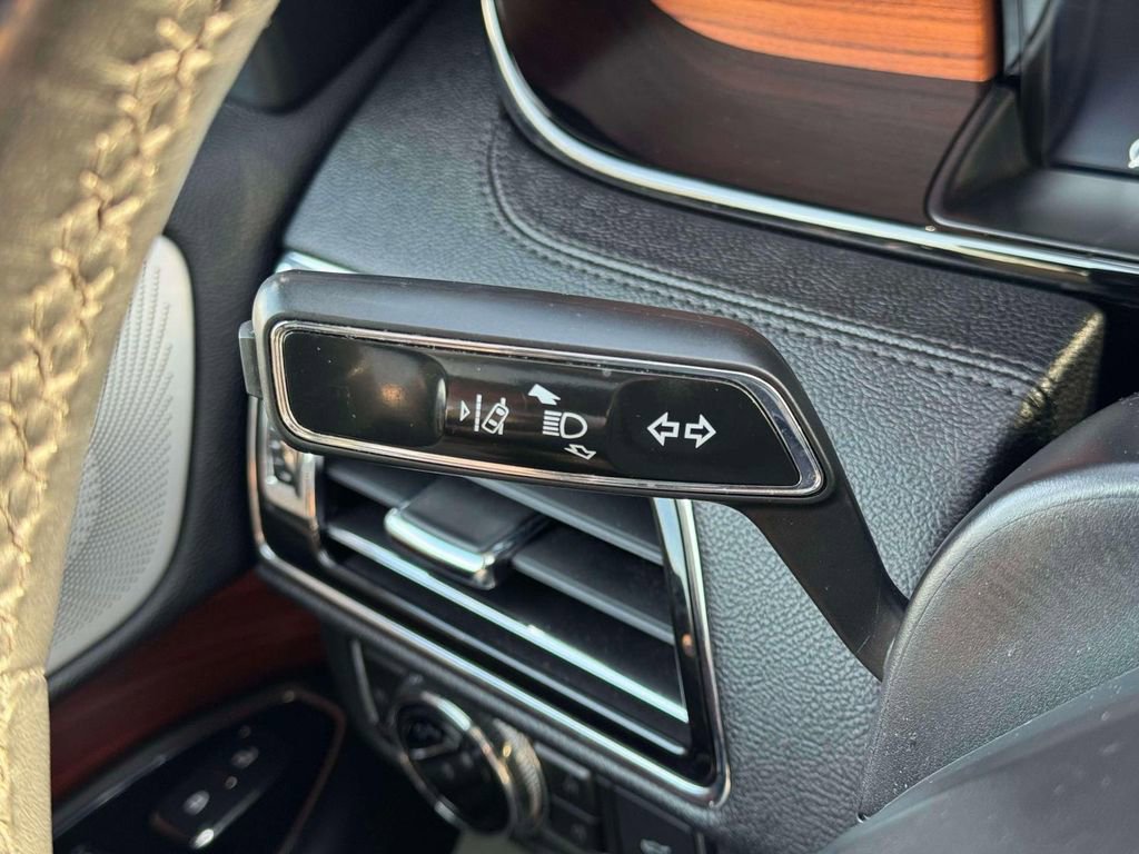 Used 2020 Lincoln Navigator Reserve w/ Equipment Group 208A Reserve AWD/4WD image 23