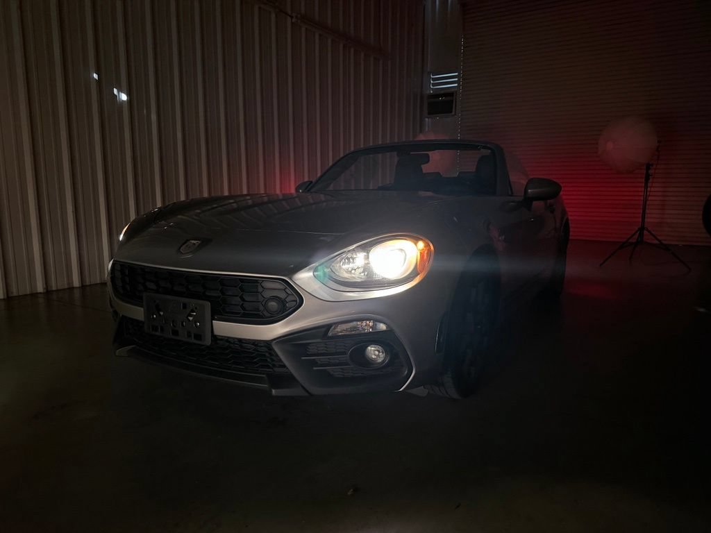 Used 2017 FIAT 124 Spider Abarth RWD image 14