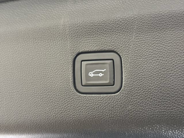Certified 2024 Buick Enclave Essence w/ Experience Buick Package FWD image 27