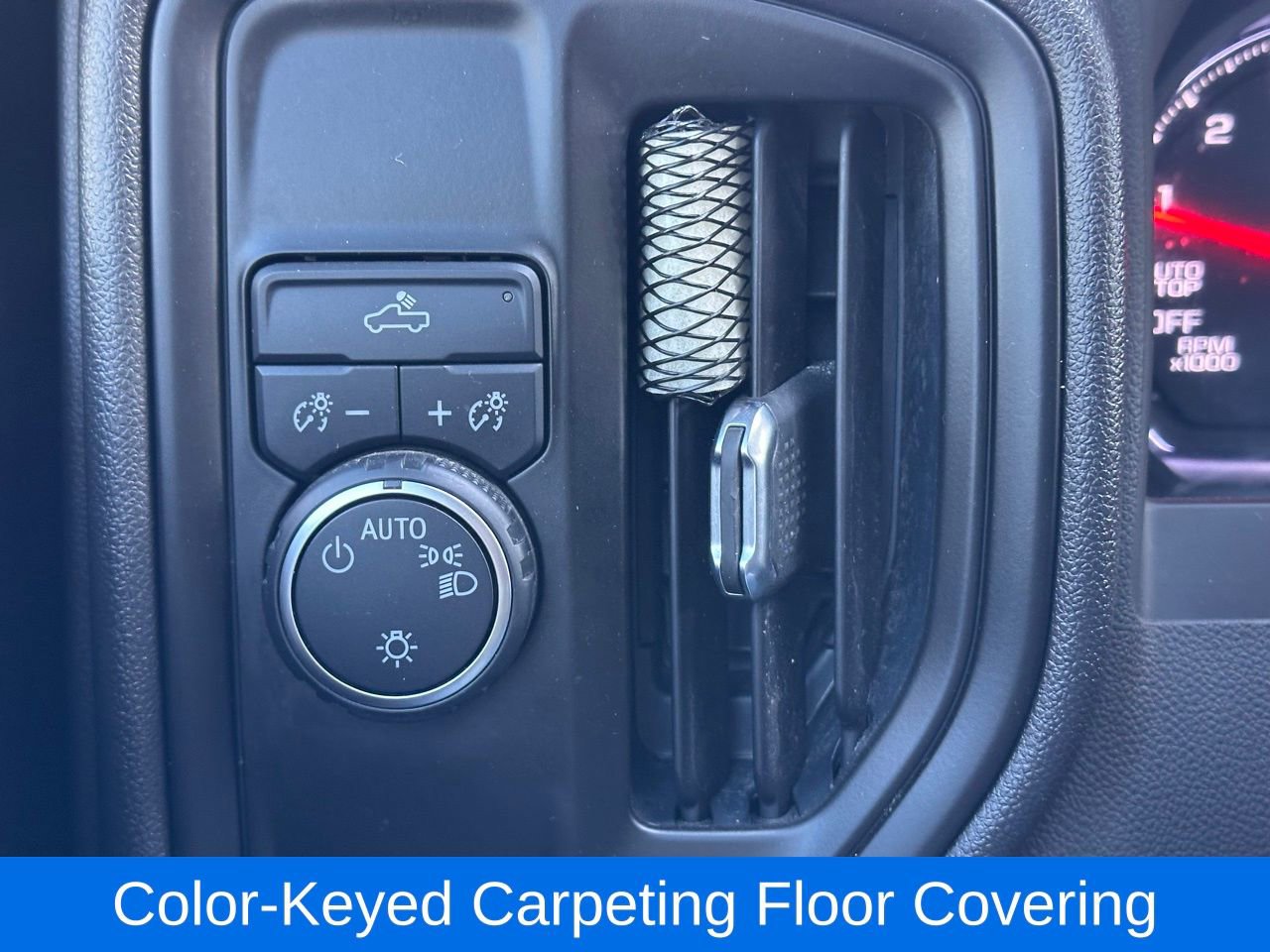 Used 2023 Chevrolet Silverado 1500 Custom image 25