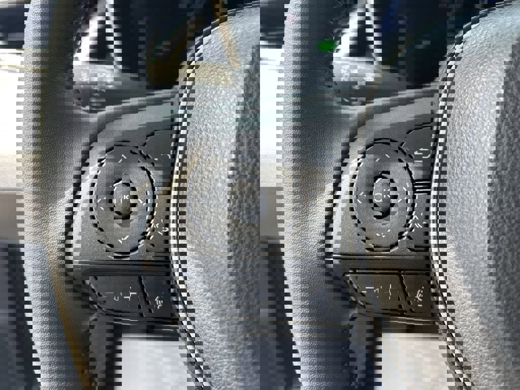 Used 2024 Toyota Corolla XLE image 7