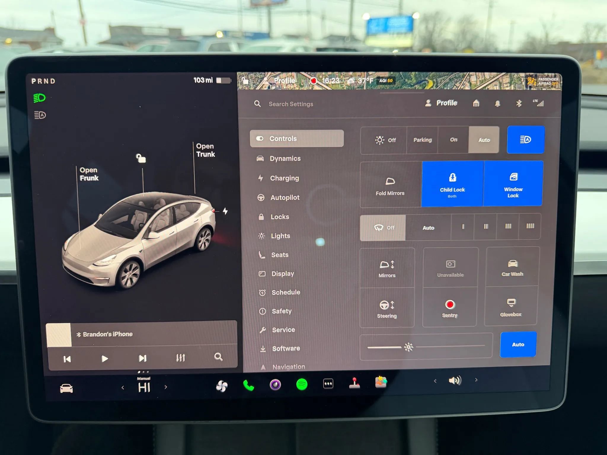 Used 2021 Tesla Model Y Long Range image 17