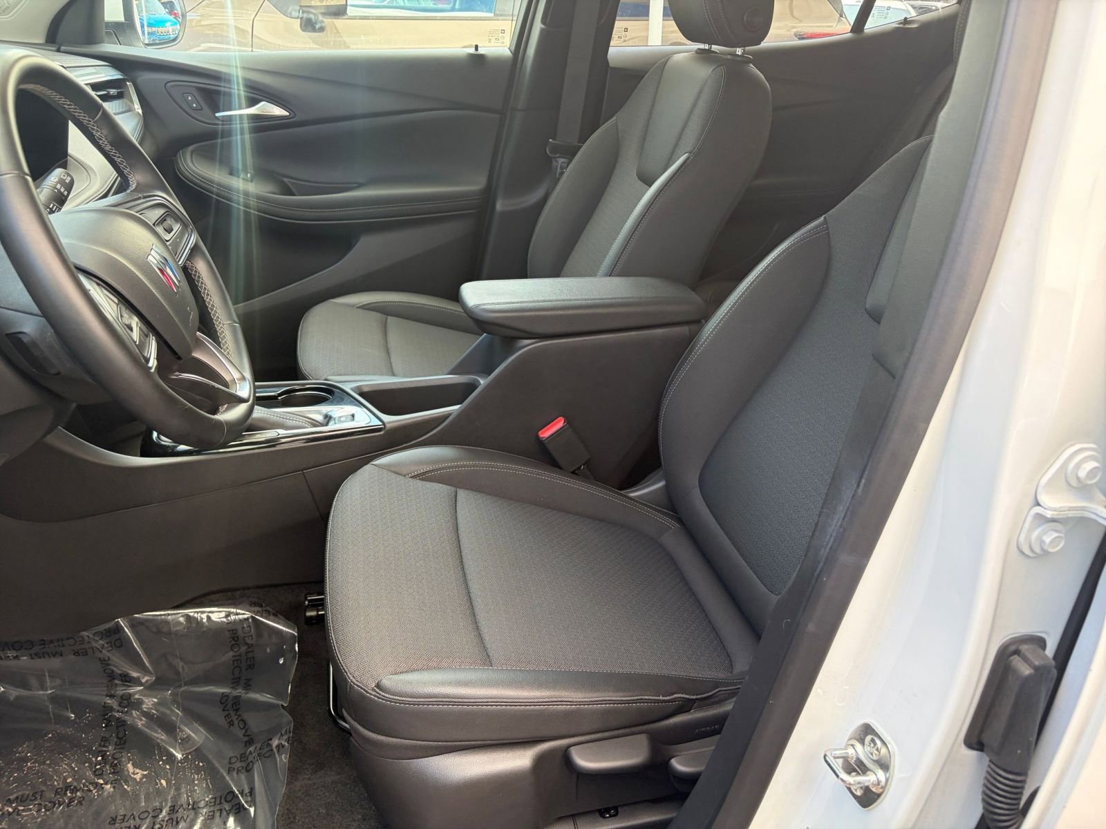 Used 2025 Buick Encore GX Preferred FWD image 25