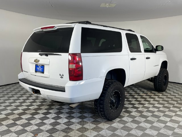 Used 2009 Chevrolet Suburban 2500 LS w/ Skid Plate Package AWD/4WD image 16