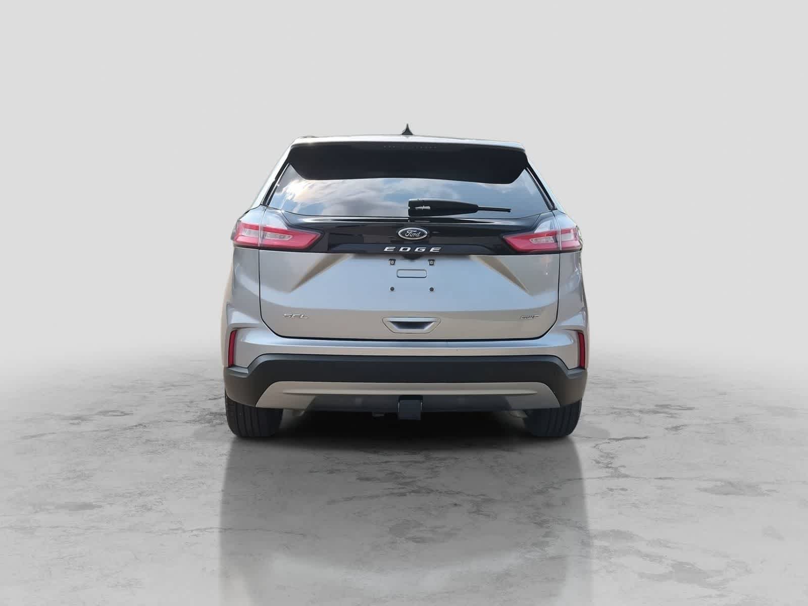 Used 2024 Ford Edge SEL w/ Convenience Package AWD/4WD image 7