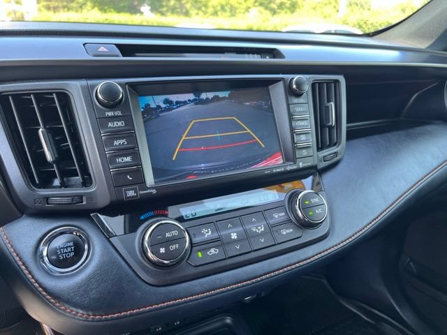 Used 2018 Toyota RAV4 SE w/ Power Extra Value Package AWD/4WD image 29