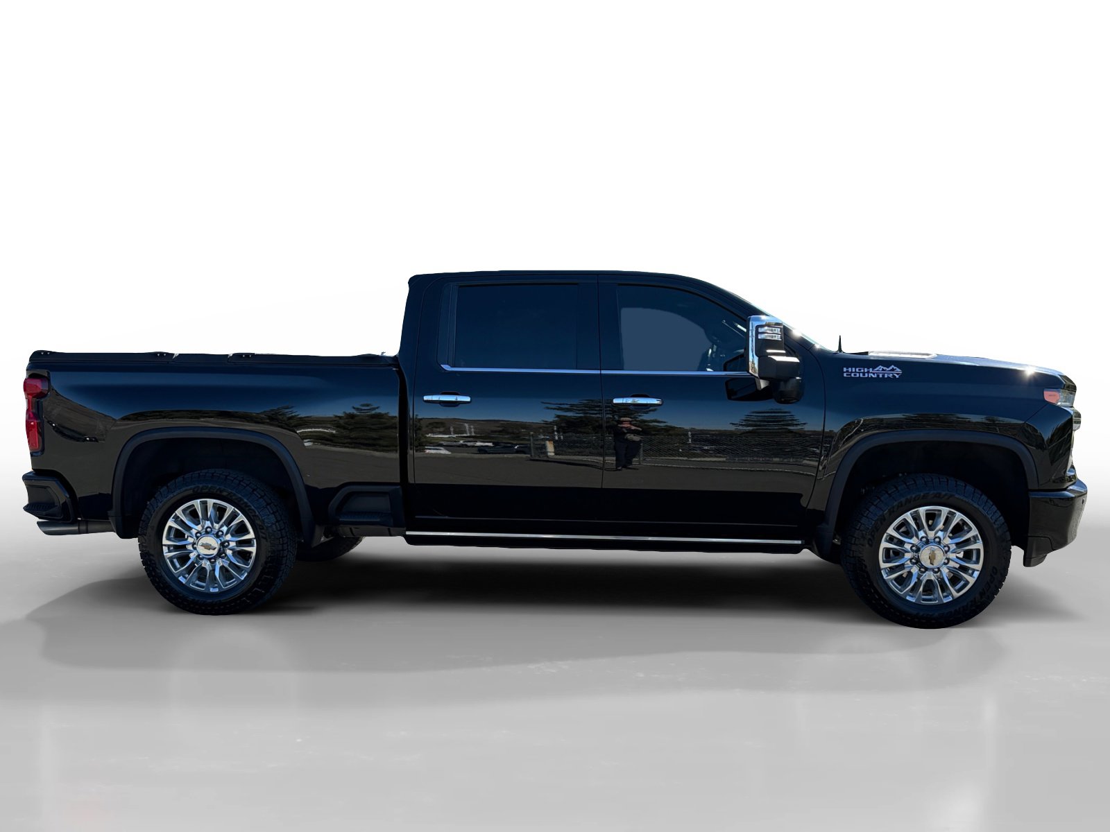 Used 2022 Chevrolet Silverado 2500 High Country w/ LPO, Dark Essentials Package image 6