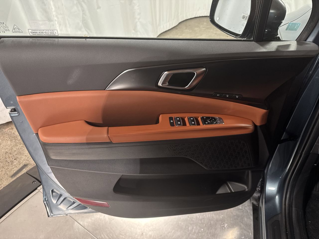 New 2026 Kia Carnival SX w/ SX Dark Edition Package image 18