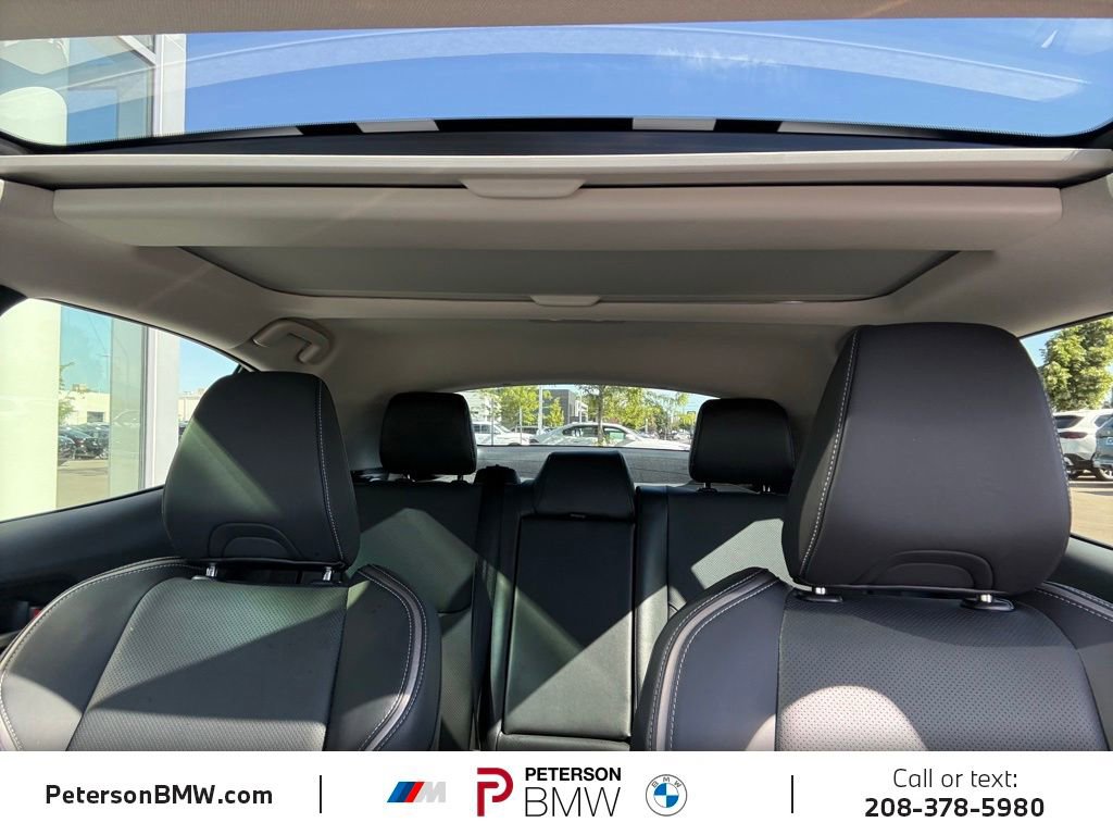Used 2024 Toyota Prius XLE AWD/4WD image 31
