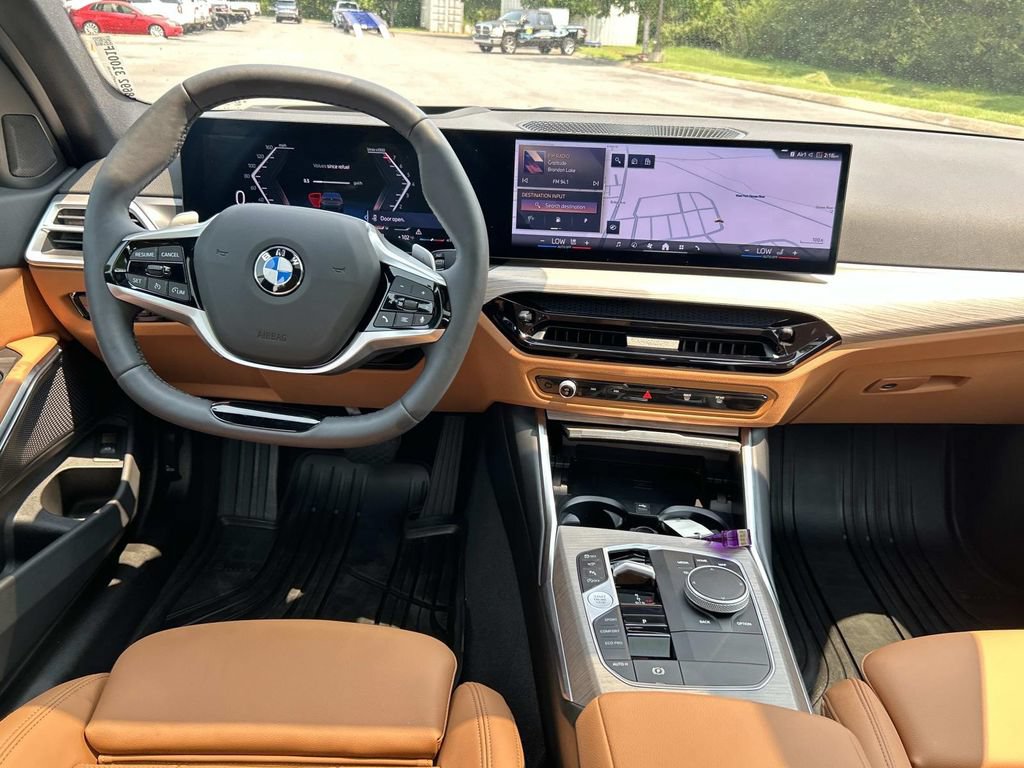 Used 2025 BMW 330i Sedan w/ Premium Package RWD image 19
