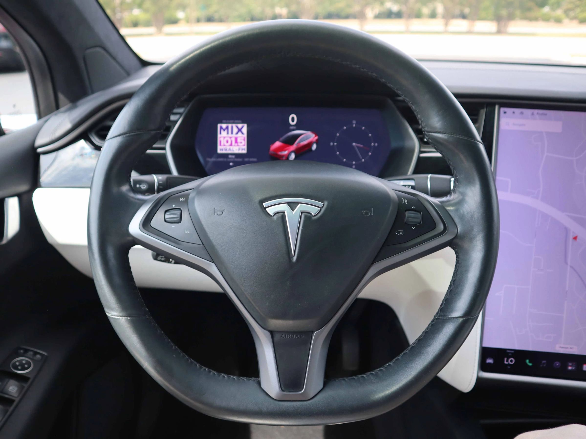 Used 2019 Tesla Model X Long Range AWD/4WD image 18