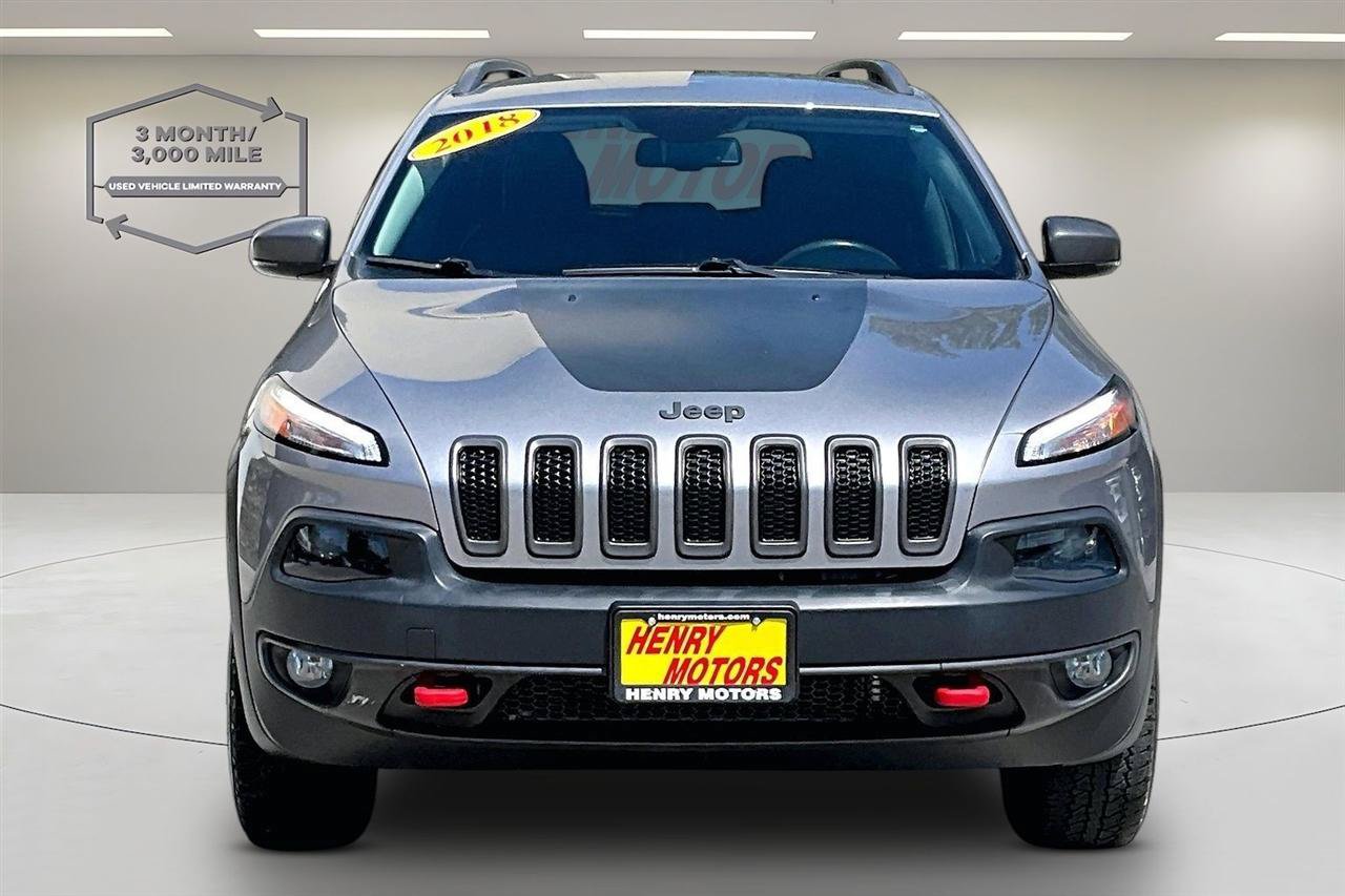 Used 2018 Jeep Cherokee Trailhawk w/ Quick Order Package 27L AWD/4WD image 2