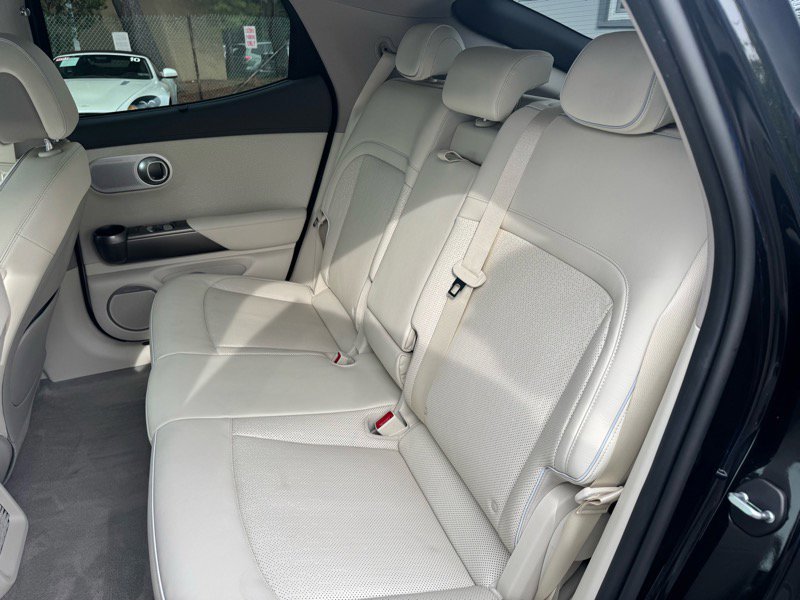 Used 2024 Genesis GV60 Advanced image 11