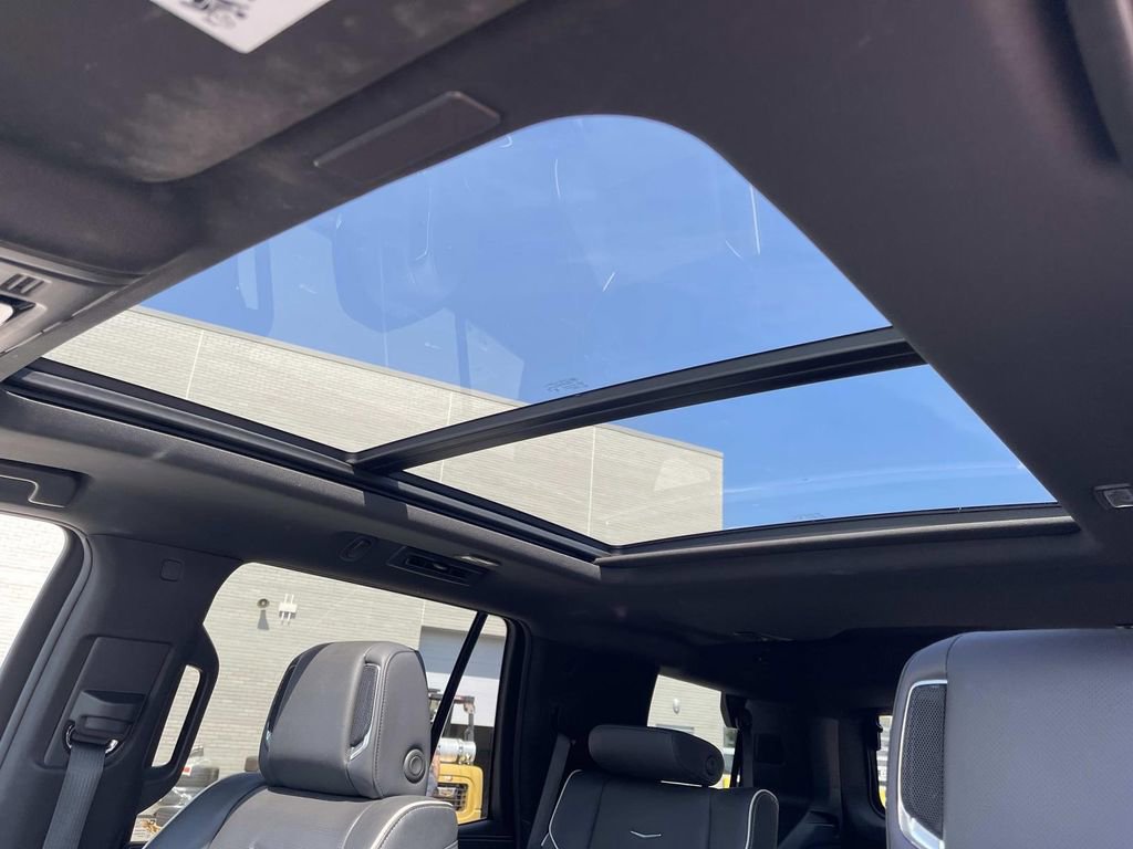 Certified 2025 Cadillac Escalade Sport AWD/4WD image 31