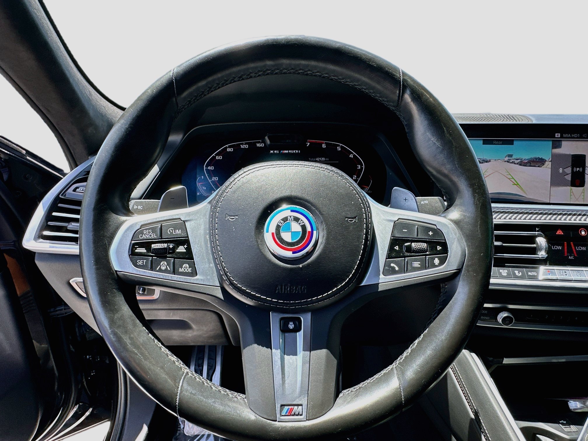 Used 2023 BMW X6 M50i w/ Executive Package AWD/4WD image 11