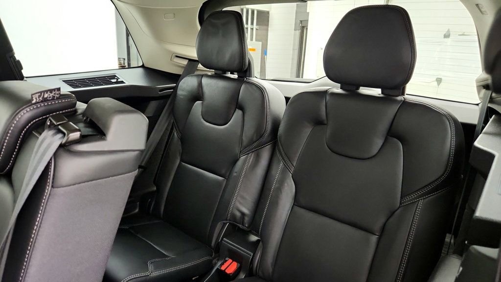 Used 2021 Volvo XC90 T6 Inscription image 23