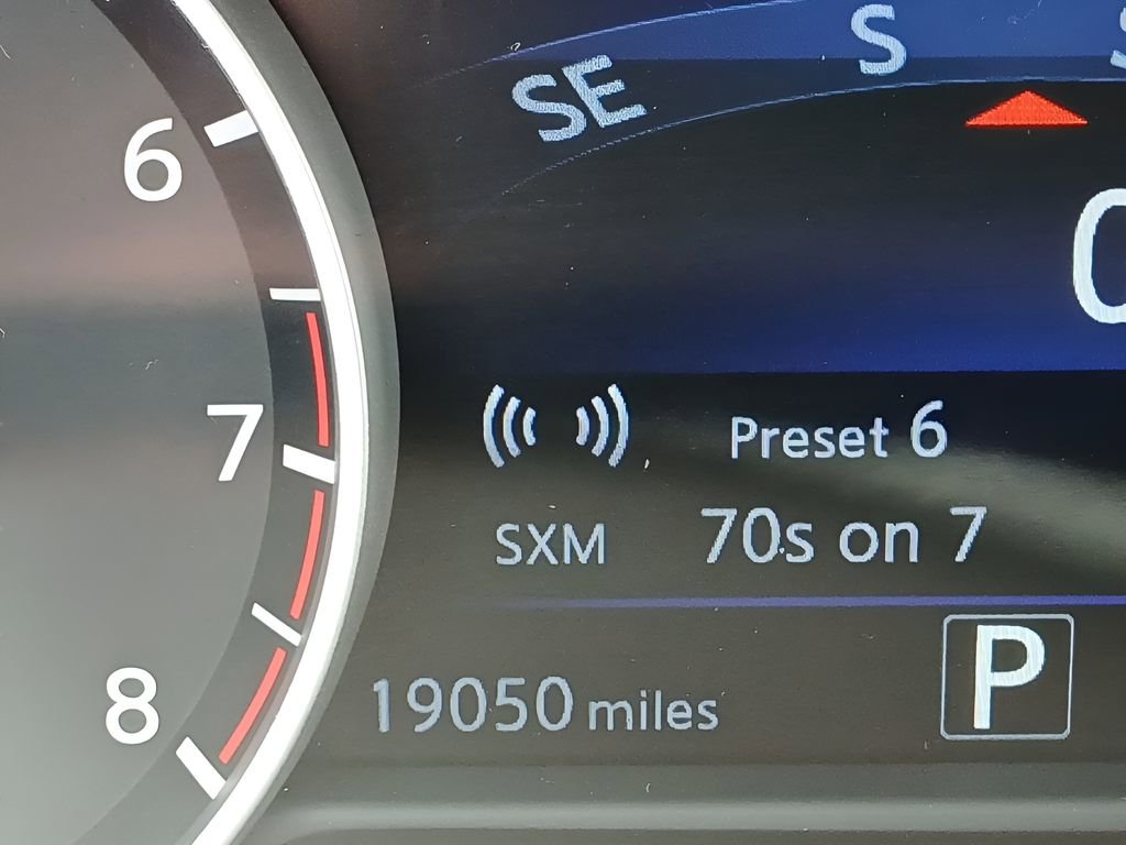 Used 2024 Nissan Murano Platinum w/ Cargo Package AWD/4WD image 13