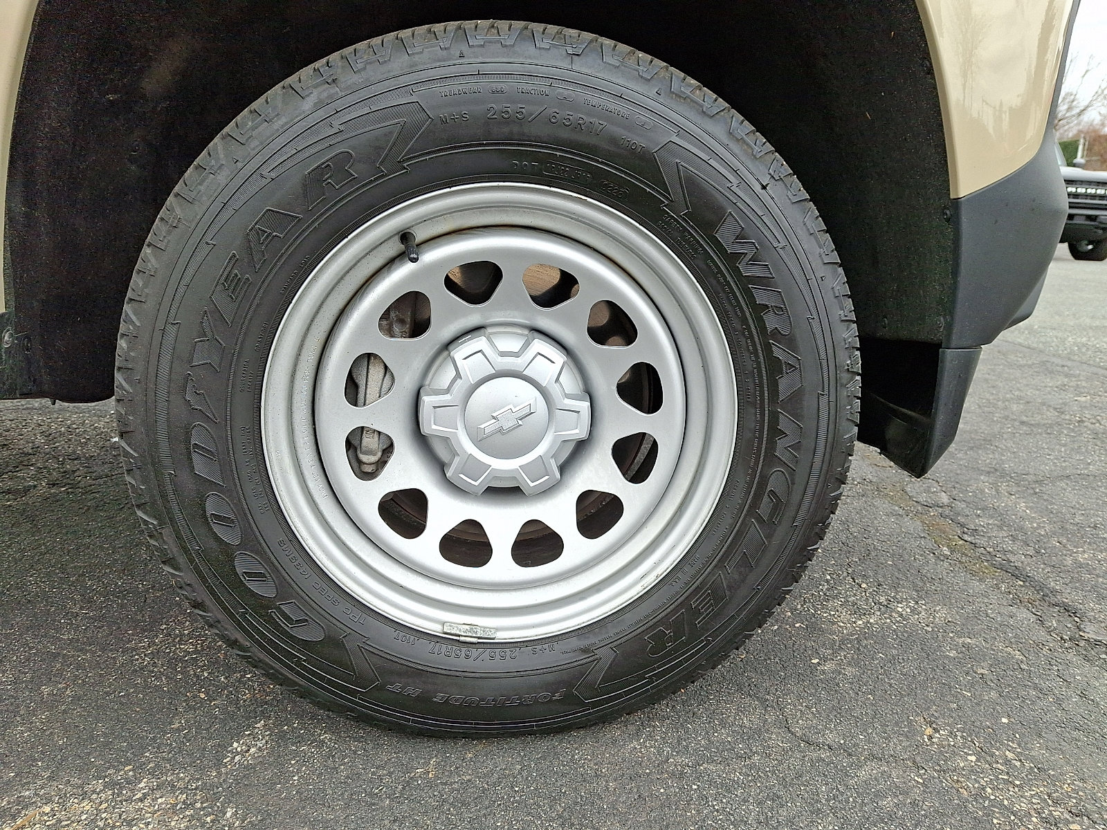 Used 2023 Chevrolet Colorado W/T image 8