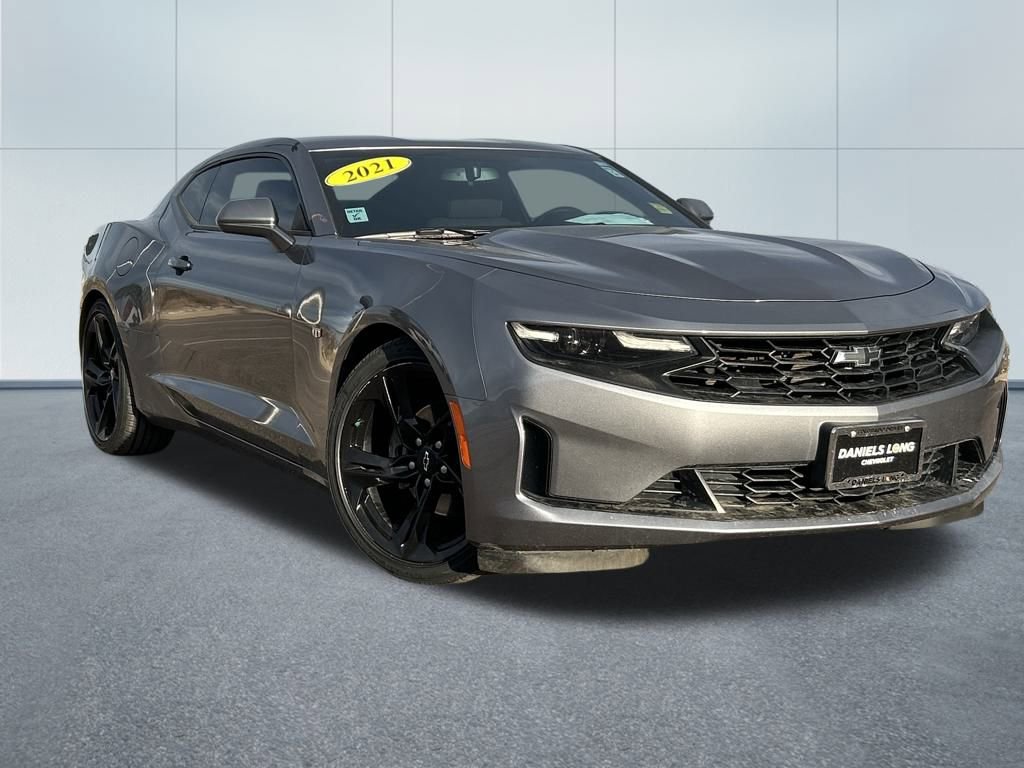 Used 2021 Chevrolet Camaro LT image 6
