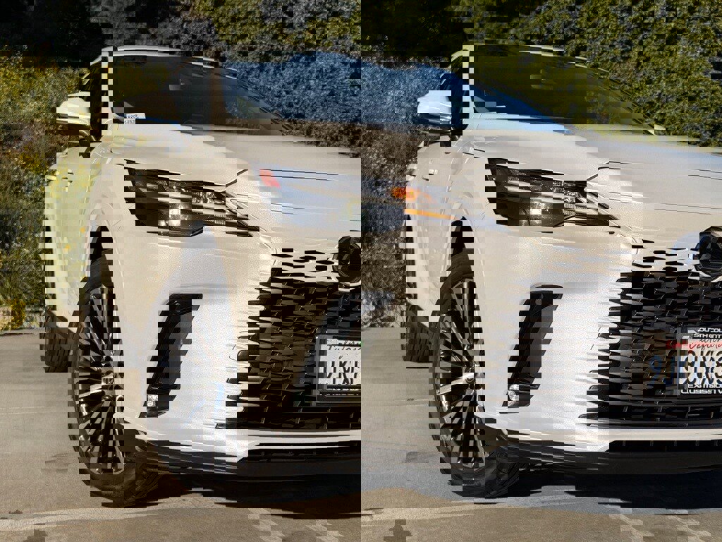 Certified 2024 Lexus RX 350 Premium w/ Accessory Package (Z1) image 8