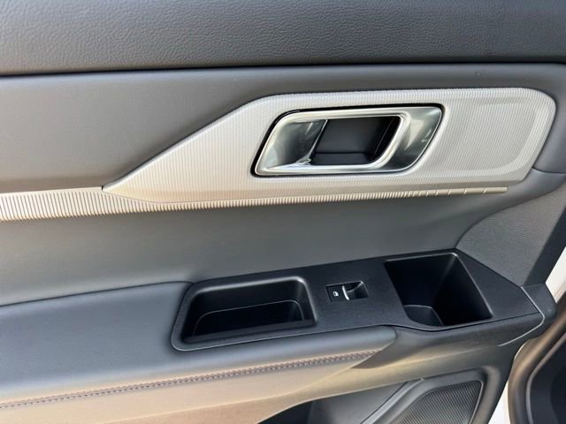 New 2026 Ford Explorer Active w/ Active Comfort Package image 15